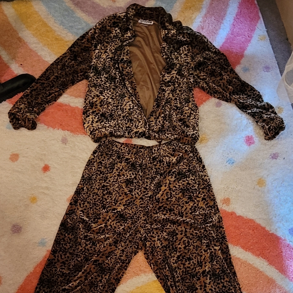 VINTAGE Joan Leslie Velour Med(P) 2pc Animal print set